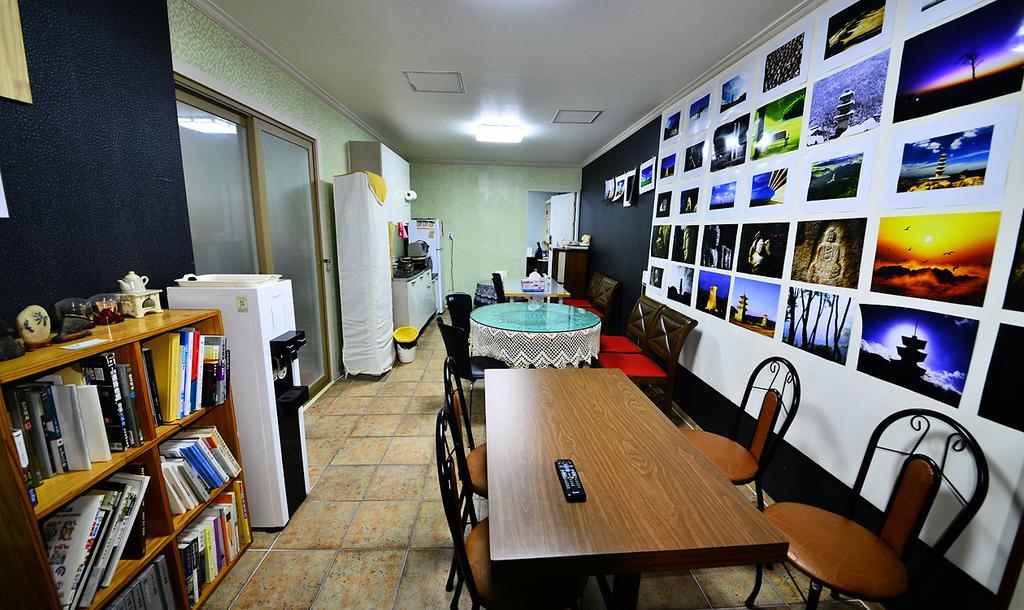 Gyeongju Namu Guesthouse Екстер'єр фото