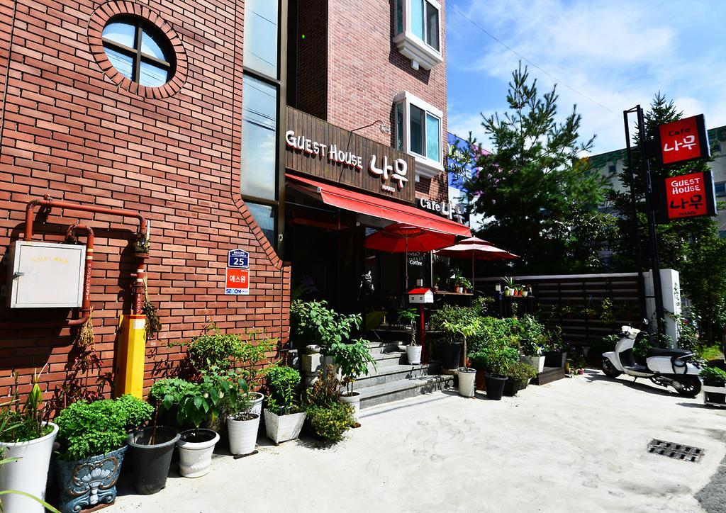 Gyeongju Namu Guesthouse Екстер'єр фото