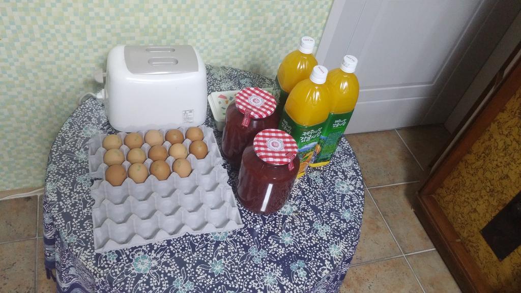 Gyeongju Namu Guesthouse Екстер'єр фото